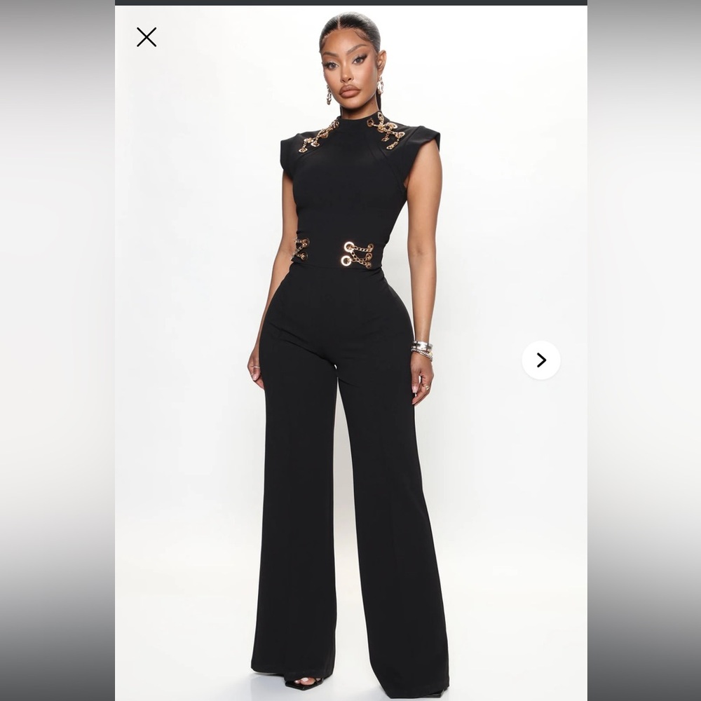 Fashion Nova Black/Gold Jumper
